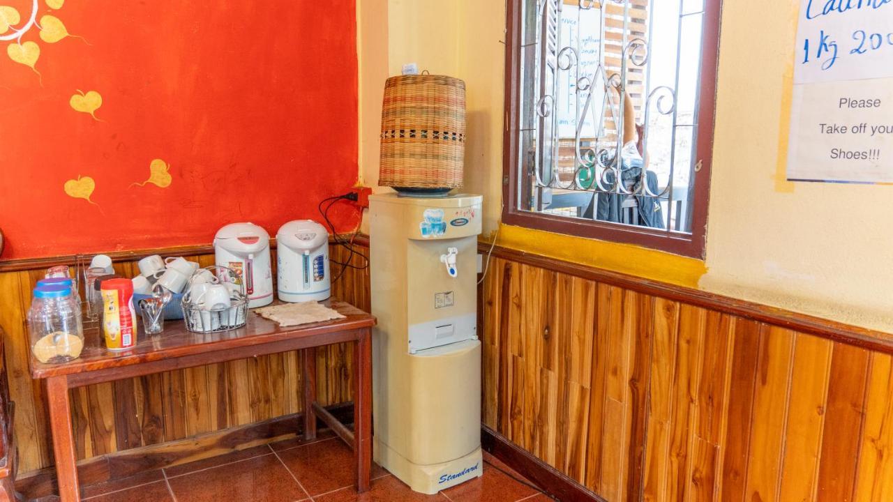 Mao Pha Sok Guesthouse 루앙프라방 외부 사진