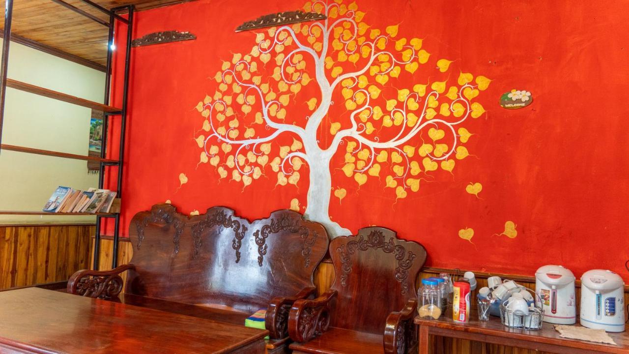 Mao Pha Sok Guesthouse 루앙프라방 외부 사진