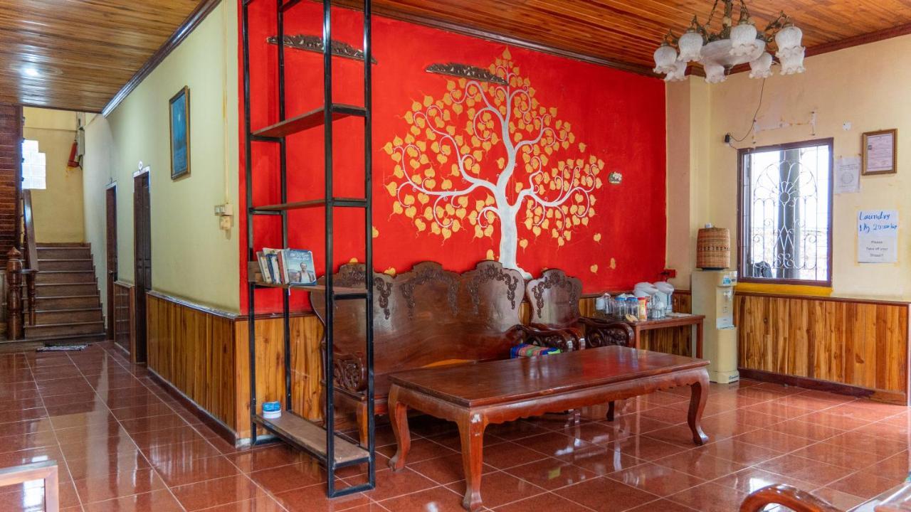 Mao Pha Sok Guesthouse 루앙프라방 외부 사진